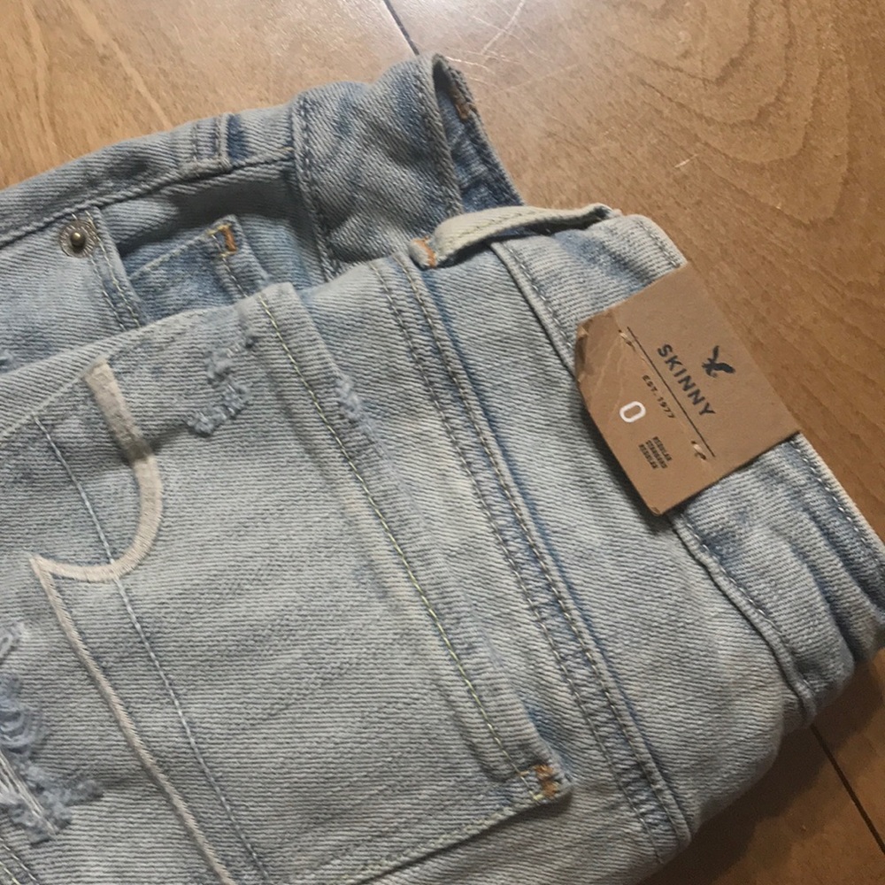 American Eagle Skinny Jeans- size 0. Vintage Light